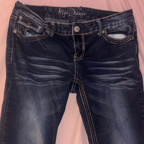 Stylish Blue Denim Jeans - Picture 3 of 3